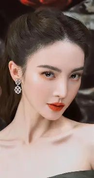 今晨皇家马德里备战意甲；战术微调细节曝光；媒体盛赞；阵容厚度经受考验(五大联赛为什么德甲只有34轮)