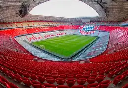 KAIYUN体育平台手机端-里程碑夜！拜仁慕尼黑手感冰凉，荷甲赛后刷纪录，信心回归，阵容厚度经受考验(2025荷甲积分榜)