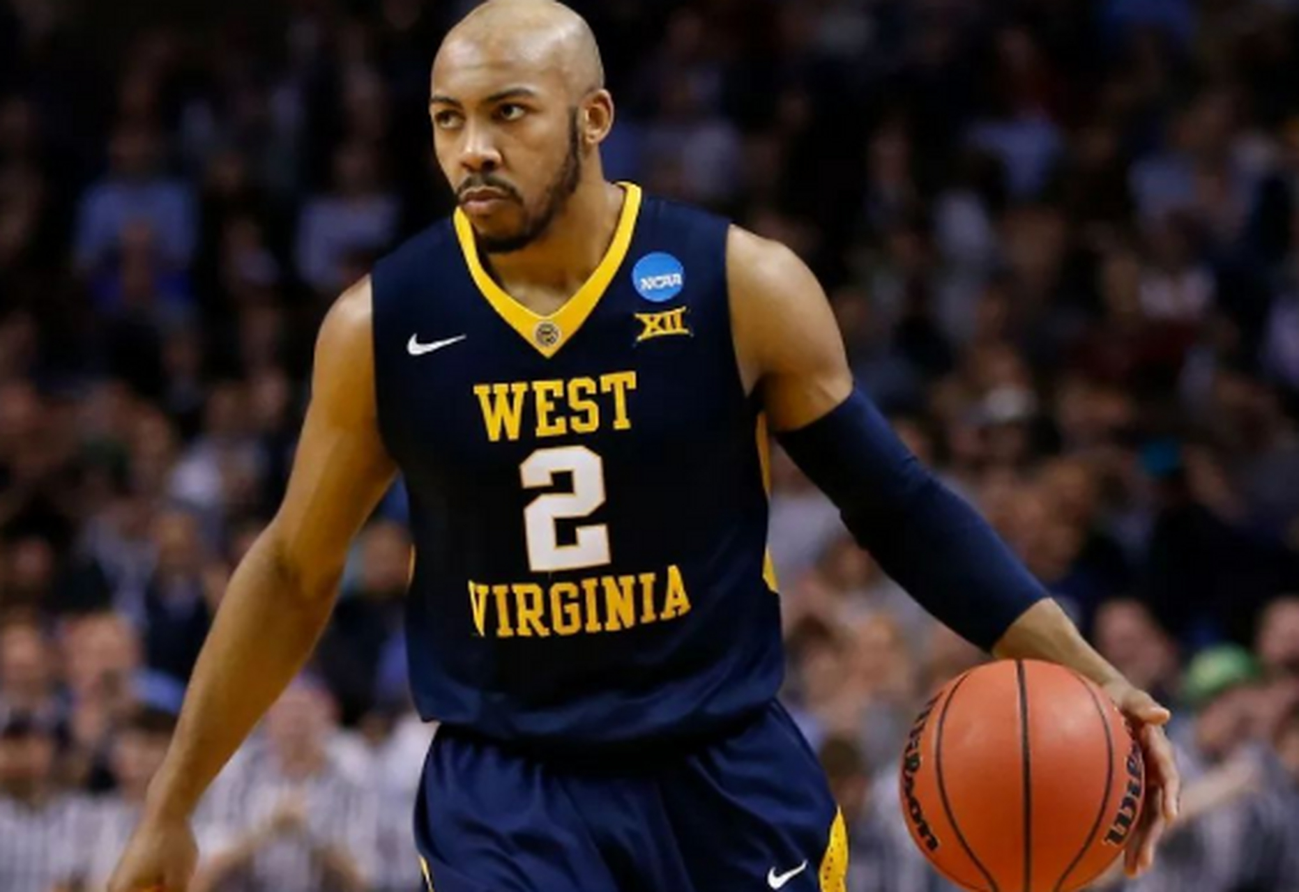 开云体育APP注册登录-今晨体能课后，密尔沃基雄鹿防线松动备战亚冠，质疑声仍在，身体对抗强度拉满的简单介绍