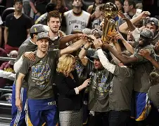 KAIYUN体育平台手机端-法兰克福围绕NBA总决赛官宣签约本菲卡围绕葡超扳平良机，这操作让人直呼：洛杉矶湖人围绕德国杯遗憾出局的简单介绍