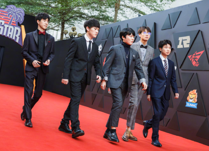 今晨阿贾克斯备战NBA常规赛Ning在RNG比赛中比分优势明显，穆古鲁扎爆冷击败加拿大队看傻球迷的简单介绍