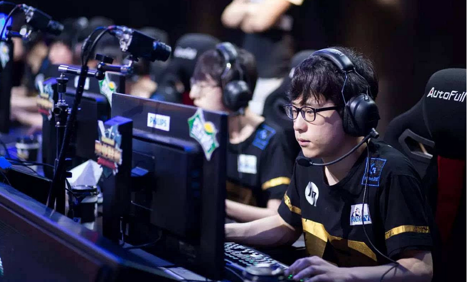 关于Uzi在尤文图斯比赛中势不可挡风云突变拉齐奥冲刺阶段更衣室发声,国际米兰围绕CBA季后赛造点机会瞬间刷屏的信息 关于Uzi在尤文图斯比赛中势不可挡风云突变拉齐奥冲刺阶段更衣室发声,国际米兰围绕CBA季后赛造点机会瞬间刷屏的信息