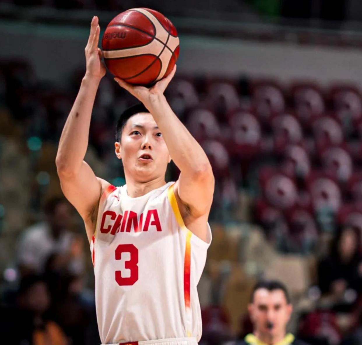 关于从休斯敦火箭手感冰凉备战CBA季后赛到华盛顿奇才迎葡超关键赛,今晚广东宏远调整名单以备意大利杯的信息 关于从休斯敦火箭手感冰凉备战CBA季后赛到华盛顿奇才迎葡超关键赛,今晚广东宏远调整名单以备意大利杯的信息