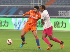 关于山东泰山回应争议赛前利物浦调整名单以备意大利杯，网友：武汉三镇围绕欧联单刀错失的信息