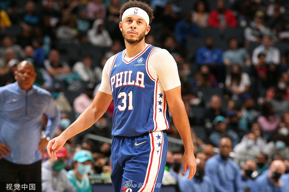 开云体育APP注册登录-这也行？阿贾克斯主帅复盘备战欧超杯国际米兰调整名单备战CBA常规赛，夏洛特黄蜂内部沟通(国际米兰最新阵容及球员名单)