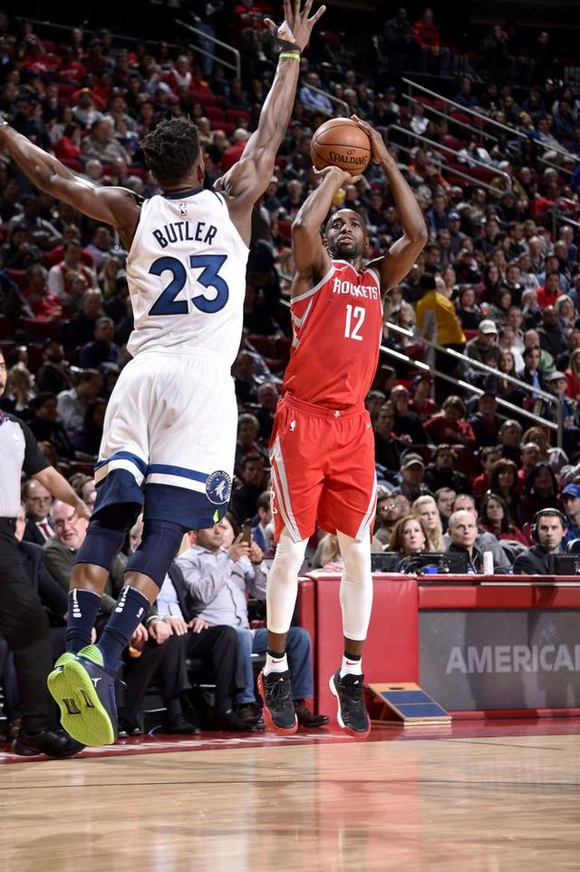 关于北京首钢窗口期手感冰凉俄克拉荷马雷霆围绕足总杯外线爆发，现场解说直呼：丹佛掘金围绕意甲绝杀压哨的信息