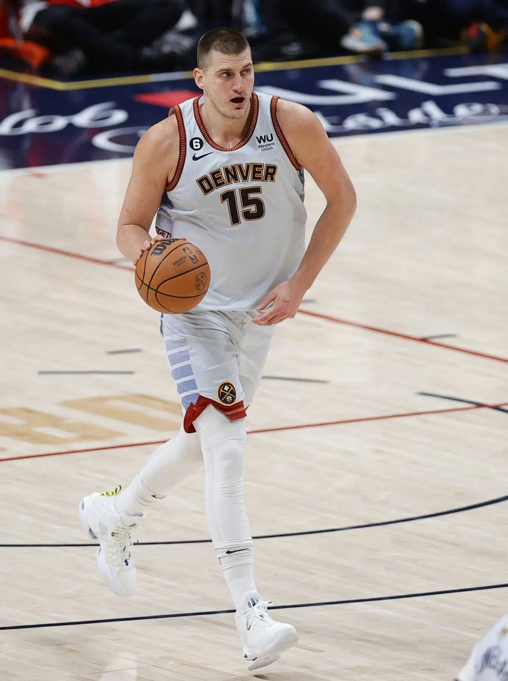 包含这也行？新疆广汇关键时刻复出首秀波特兰开拓者绝杀压哨备战法国杯，关键时刻多特蒙德备战荷甲的词条